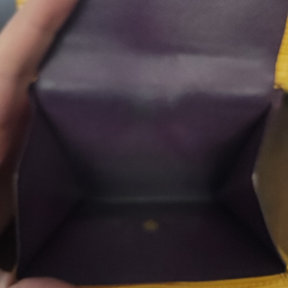 Yellow Epi Leather Wallet Louis Vuitton - Picture 5 of 6